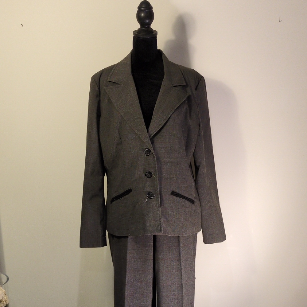 Classic Gray Women's Blazer
